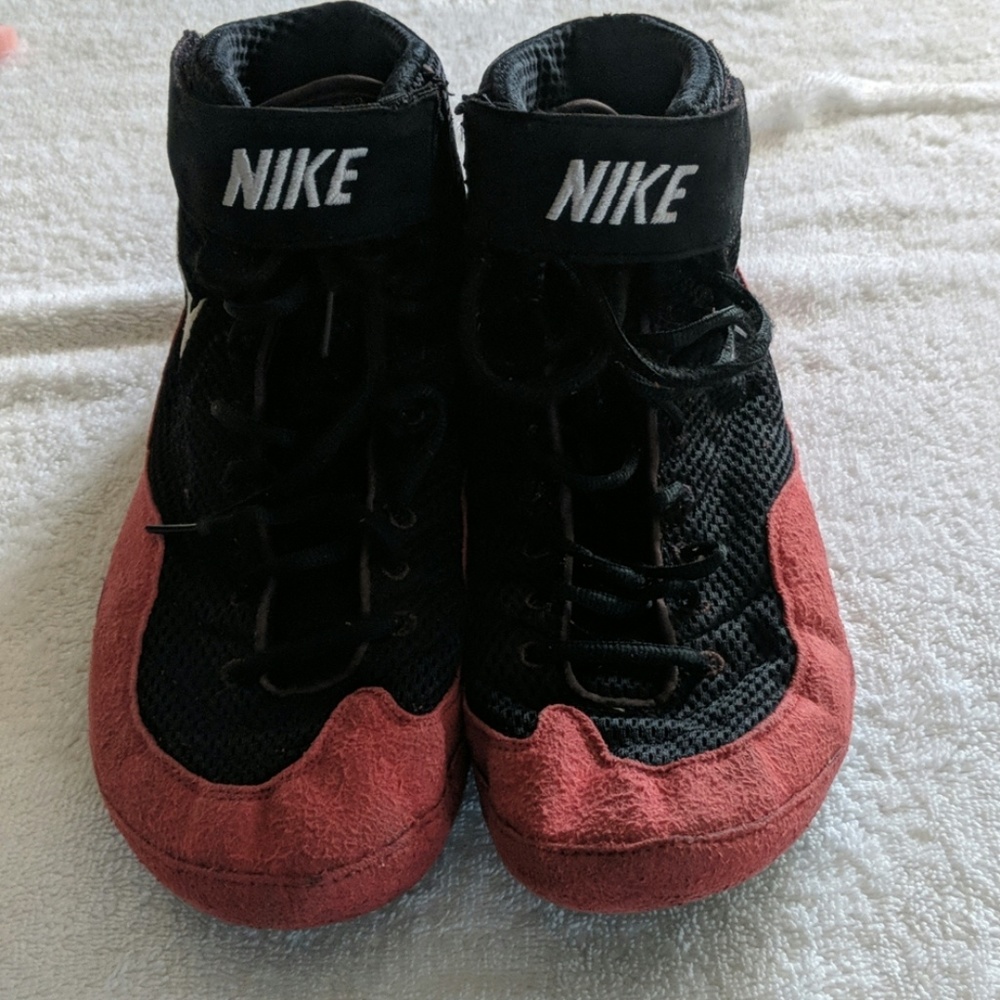 Nike inflict wrestling shoes